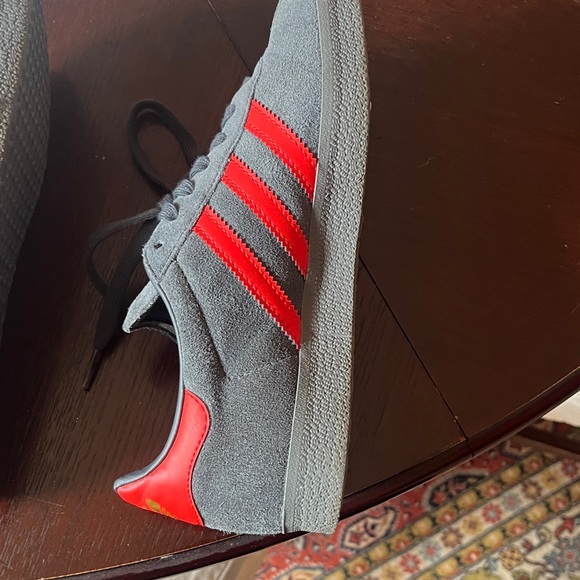 Unisex Adidas Gray and Red FC Bayern Munich Sneakers - Picture 3 of 6
